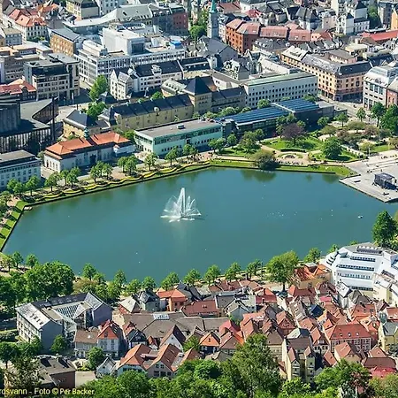 Beautiful Near Bryggen Balcony Fireplace Casa de Férias *