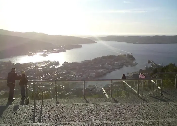 Feriehus Beautiful Near Bryggen Balcony Fireplace *